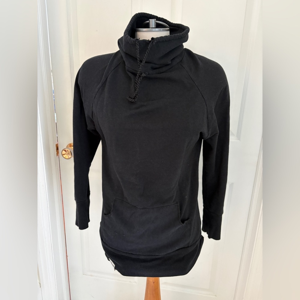 Buttercream Clothing Cozy Black Women's sweatshirt size medium